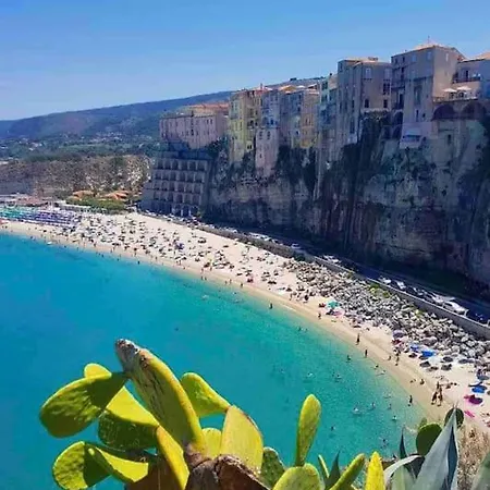 Italia Tropea/capovaticano * San Nicolò