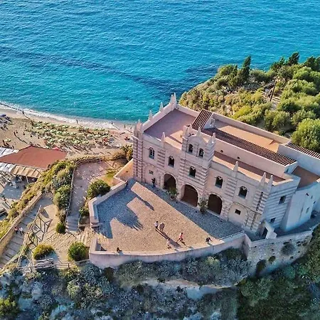 Italia Tropea/capovaticano * San Nicolò